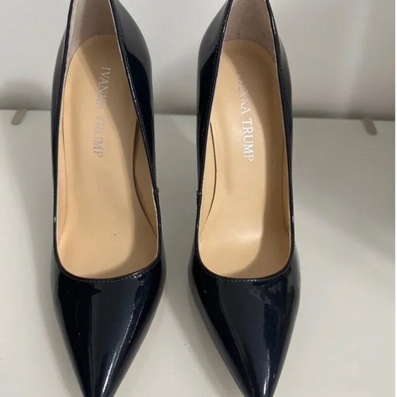 BNWOT- Patent Navy Leather Stiletto Heels (5.5) - Picture 5 of 8